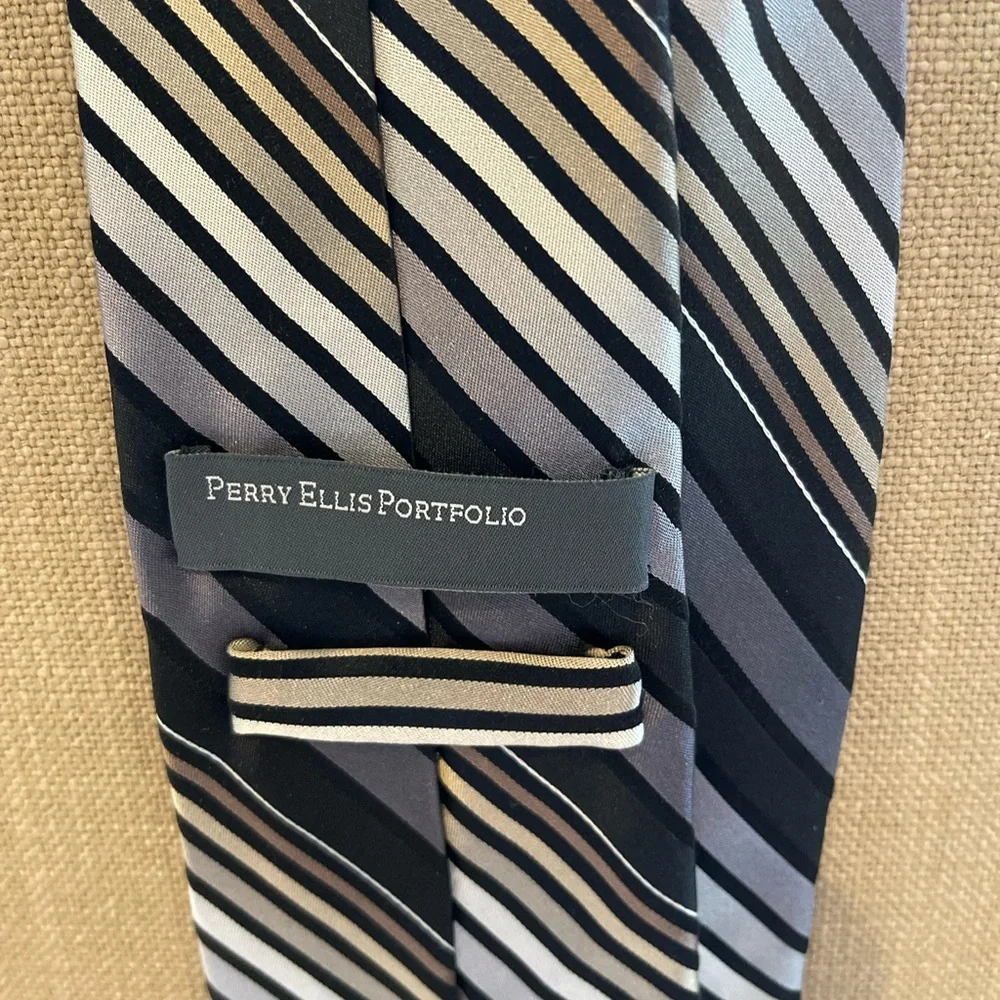 Perry Ellis Portfolio Mens Tie